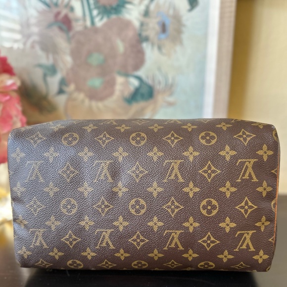 SOLD! - Picture 3 of 12